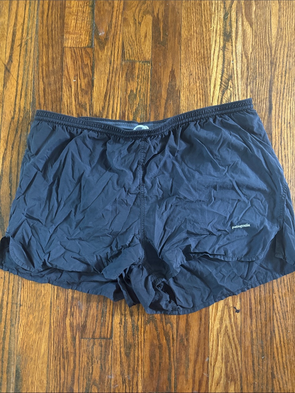 🎉Patagonia Women’s Black Athletic Running Shorts with liner.
